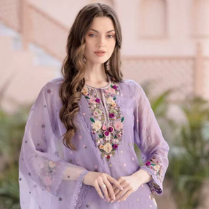 Ensemble haut et pantalon pour femmes, nouveau design, imitation georgette, broderie de sequins, travail de broderie, bordure en dentelle imitation georgette, dupatta - Product Image 1