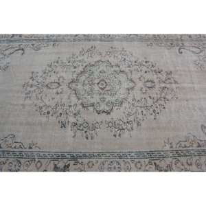 Tapis turc vintage Beige bleu 5.2x9.4 pieds en laine tissée à plat avec motif patchwork pour décorations de salon ou utilisation dans le couloir - Product Image 5