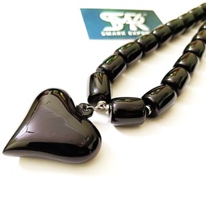 Collier ras du cou en résine multicolore, modèle cœur, design ange, fait à la main, élégant, bijoux de mode pour un look moderne - Product Image 6