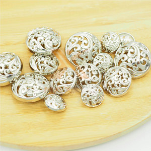 Botones de Hierro Ecológicos y Sostenibles para Uniformes Ceremoniales, Venta en Línea - Product Image 6