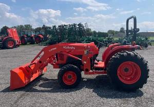 รถแทรกเตอร์ L4701 2022 Kubota มือสองราคาไม่แพง - Product Image 4