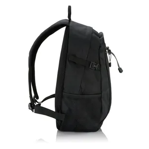 Zaino Outdoor Personalizzabile Swiss Peak 20L per Merchandising Promozionale - Product Image 5
