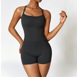 ชุดกีฬาผู้หญิงฤดูร้อน ผ้าฝ้าย 100% แบบไม่มีปก ถักทอ เสื้อแขนสั้น ระบายอากาศ กางเกงขาสั้นสำหรับวิ่งและปั่นจักรยาน ลายเรียบ สไตล์ลำลอง - Product Image 3