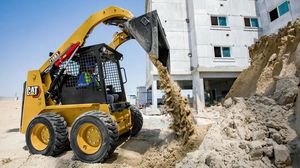 Chargeuses compactes CAT 226B3, équipement de machinerie pour la construction - Product Image 4