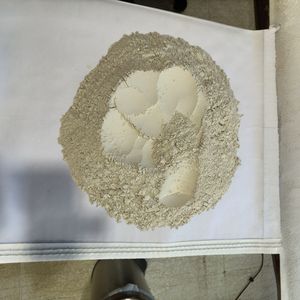 ดิน attapulgite ทางการเกษตรช่วยเพิ่มความชื้นในดินและเพิ่มประสิทธิภาพปุ๋ยในพื้นที่การเกษตรสำหรับญี่ปุ่น