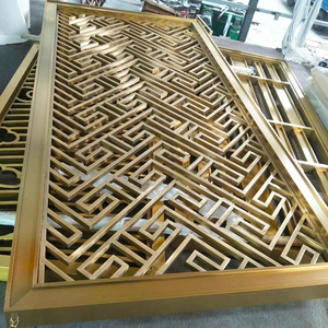 Tubería con Recubrimiento PVD Dorado, Acero Inoxidable Mate, Divisiones para Baños y Recepción - Product Image 6