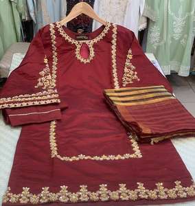 Seda de algodón de alta calidad Shalwar Kameez-Vestido de mujer indio pakistaní con bordado para todas las estaciones colores personalizados - Product Image 2