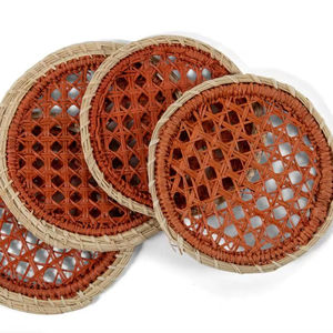 แผ่นรองแก้วราฟเฟียคุณภาพพรีเมียม สำหรับอุปกรณ์ตกแต่งบ้าน ให้ความสวยงามและใช้งานได้จริงสำหรับโต๊ะอาหาร - Product Image 1