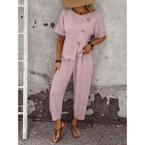 Ensemble deux pièces pour femme, chemisier à manches courtes avec détail asymétrique boutonné et pantalon froissé, 35758 - Rose - Product Image 1