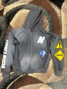 เสื้อฮู้ดผู้ชายแบบสวมหัวผ้าคอตตอนซักได้มีลายปักปักมีสไตล์ - Product Image 4