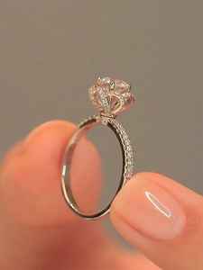 Anillo de Diamante de Corte Redondo en Forma de Rosa de 1 Quilate, Creado en Laboratorio, Oro Blanco de 10k, 14k, 18k, Certificado GIA/IGI, Estilo Clásico para Bodas y Fiestas - Product Image 3