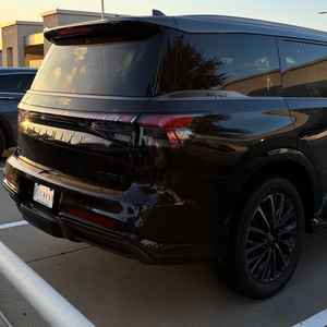 SUV de Lujo Usado Estilo QX80 2026, Volante a la Izquierda, Gasolina, Automático, 4x4, Techo Panorámico, Asientos de Cuero, Exportación en Japón - Product Image 3