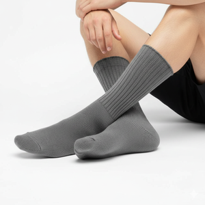 Calcetines de invierno de corte alto de talla grande para hombre, transpirables, de algodón de silicona, informales, invisibles, lisos, diseño absorbente de sudor, antibacteriano - Product Image 6