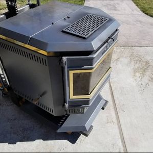 Nuevo DISEÑO DE Estufa de pellets de curva de alta calidad con puertas dobles quemador de madera estufa de leña de ceniza baja lista para la exportación - Product Image 1