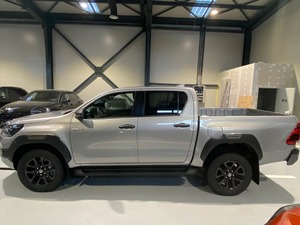 Hilux 2024, Diésel, Automática, SUV, 4.1-6L, 75k Millas, Asientos de Cuero, Techo Solar - Product Image 5