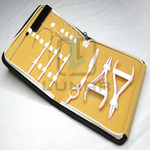 Nuevo kit de herramientas de extensión de cabello de fabricación en color rosa claro de bebé con estuche de cuero de PVC de color beige - Product Image 6