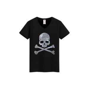 T-shirt Crâne Pirates Strass - Product Image 1