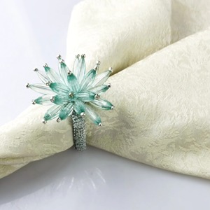 Anneaux de serviette floraux vert mer ou argent pour cadre de table modernisé élégant nouveauté pièce fraîchement pince à serviette Design Unique - Product Image 1