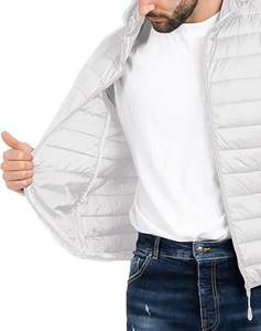 Hombres logotipo personalizado invierno Puffer burbuja chaqueta desmontable capucha gruesa cálida Nylon al aire libre chaqueta de utilidad - Product Image 4