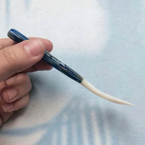 Cuchara de concha marina de Vietnam hecha a mano con textura natural y patrones de color únicos - Product Image 2