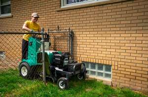 Tondeuse à gazon Rabbit Mowing 83 cm Orec RM982F. Tondeuse à gazon compacte, polyvalente et efficace disponible à la vente en Europe - Product Image 2