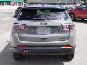 รถจี๊ป คอมพาส ทรอลล์ฮอว์ค ปี 2024 สภาพดีเยี่ยม ล้อแม็กซ์ เบาะหนัง ระบบนำทาง เบาะอุ่น รีโมทสตาร์ท หลังคาพาโนรามา - Product Image 5