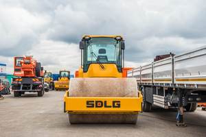 Pour SDLG RS8140 8 tonnes compacteur à rouleau de route vibrant à tambour unique nouvel état composant de noyau de moteur mécanique pour route - Product Image 2