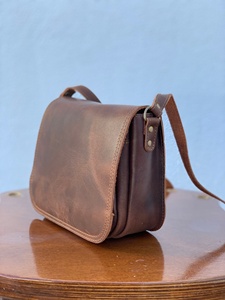 Bolso de hombro tipo bandolera informal de cuero marrón Vintage de alta calidad, bolso de mensajero de mujer a la moda para viajes de oficina - Product Image 2