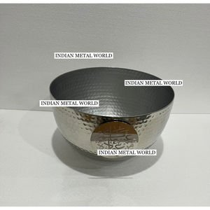 Bol de service de bonbons de table de la meilleure qualité Bol à chocolat en métal argenté au design fait à la main pour mariages et événements écologiques - Product Image 4