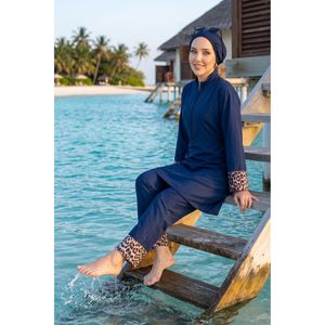 Traje de Baño Burkini de Tres Piezas con Estampado de Leopardo Azul Marino, Talla XL, Pantalones de Cintura Alta, Decoración Fruncida, Tejido Transpirable, Compatible con Hiyab - Product Image 1