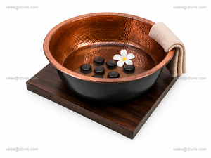 DIVRIS - Bañera Redonda de Cobre para Pedicura, Exterior Negro, Hecha a Mano, Cómoda, con Drenaje sin Tuberías, Modelo NJC-7503PC - Product Image 5