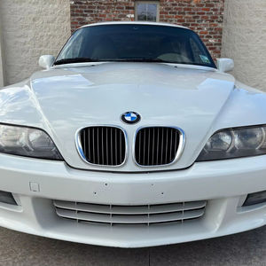 BMW Z3 3.0i Roadster 2001 d'occasion en bon état, sans réserve, avec pack sport, toit rigide amovible d'origine, principalement d'origine sud-étatiquée. - Product Image 1