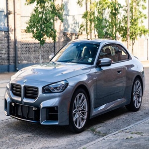 M2 2025, Transmisión Manual de 6 Velocidades, Motor de 6 Cilindros y 473 hp, Techo de Fibra de Carbono M, Paquete de Iluminación - Product Image 1