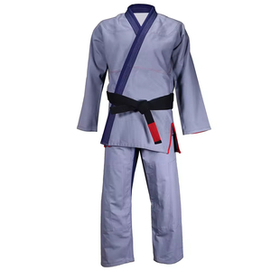 Uniforme de Karate Moderno de Alta Calidad, Ligero, Transpirable, Tejido Resistente, Ropa de Artes Marciales Personalizable para Entrenamiento de Karate - Product Image 1