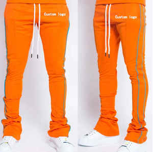 กางเกงวิ่งออกกำลังกายสีทึบสำหรับผู้ชายกางเกงวอร์มกางเกงกีฬาวิ่งกลางแจ้งระบายอากาศได้ดีกางเกงดีไซน์แบบลู่พร้อมบริการ OEM จำนวนมาก - Product Image 5