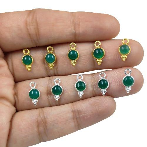 สีเขียว