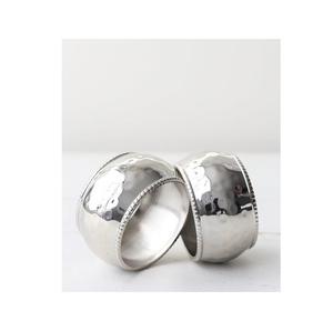 Anillos de Servilleta de Metal Hechos a Mano con Proporciones Elegantes para Experiencias Gastronómicas de Alto Nivel y Decoración de Mesa de Lujo - Product Image 4