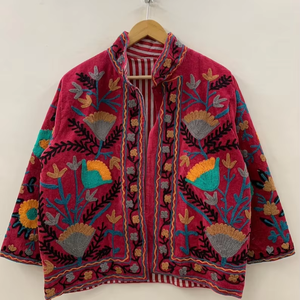 Chic brodé Suzani veste courte Style mi-saison veste en velours avec riche broderie orientale velours Suzani veste - Product Image 1