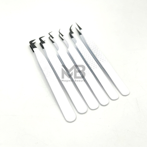Pinzas para pestañas de acero inoxidable ligeras de alta calidad con el mejor diseño, herramientas de salón de impresión de logotipo personalizado, nuevo diseño puntiagudo - Product Image 3