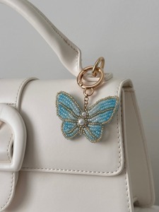 Charme de bus de New York en broderie perlée faite à la main tendance, mignon, élégant, luxueux, dernier cri, magnifique, accessoire de mode personnalisé - Product Image 4