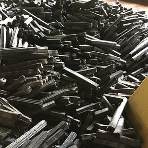 Briquettes de charbon de bois à motif hexagonal de haute qualité fabriquées à partir de sciure de bois dur charbon de bois de source vietnamienne - Product Image 1