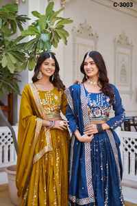 Nouvelle collection de mariage Lehenga Choli en tissu pur Vichitra avec broderie et travail de séquence avec broderie au fil Lehenga Choli - Product Image 6