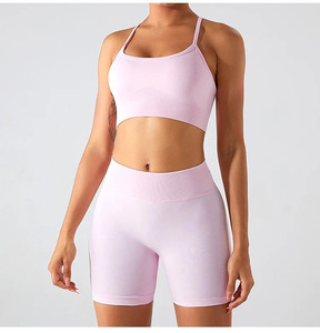 Conjunto Deportivo de Yoga para Mujer, Sin Costuras, con Logotipo Frontal, Transpirable y de Secado Rápido, Sujetador Deportivo y Pantalones Cortos de Cintura Alta - Product Image 1