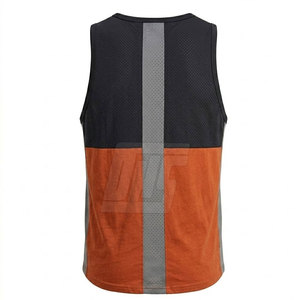 Débardeur de fitness pour homme avec tissu extensible à séchage rapide, idéal pour la musculation, la course à pied et le port quotidien actif - Product Image 2