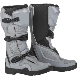 Bottes de moto en cuir noir personnalisées de haute qualité pour hommes avec finition haut de gamme, semelle durable, protection et confort de conduite - Product Image 4