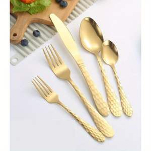 Ensemble de 5 élégantes cuillères de mariage en acier inoxydable couleur or d'Inde, parfaites pour les accessoires de vaisselle de restaurant et d'hôtel - Product Image 3