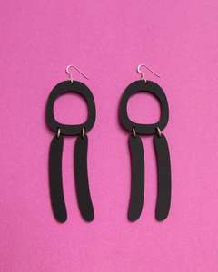 Boucles d'oreilles en résine de qualité supérieure pour filles et femmes, forme triangulaire, bijoux en résine pour femmes élégantes par HF CRAFTS - Product Image 4