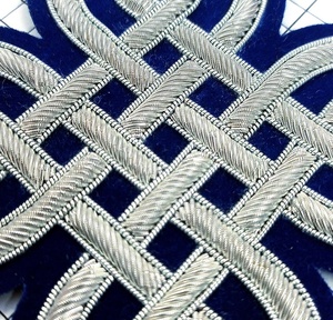 Croix Style Applique Brodé À La Main Bleu Foncé Velours Orthodoxe Église Catholique Décor À Coudre Badge Dentelle Caractéristiques Magnétiques - Product Image 2