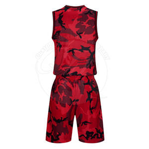 Uniforme de baloncesto hecho en Pakistán, camiseta de equipo y pantalones cortos de sublimación, uniforme de baloncesto de color personalizado - Product Image 3