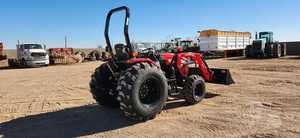 Livraison gratuite Tracteur McCormick X1.45 avec benne chargeuse 225 heures 4x4 90 CV Moteur diesel 540 PTO Attelage 3 points - Product Image 2